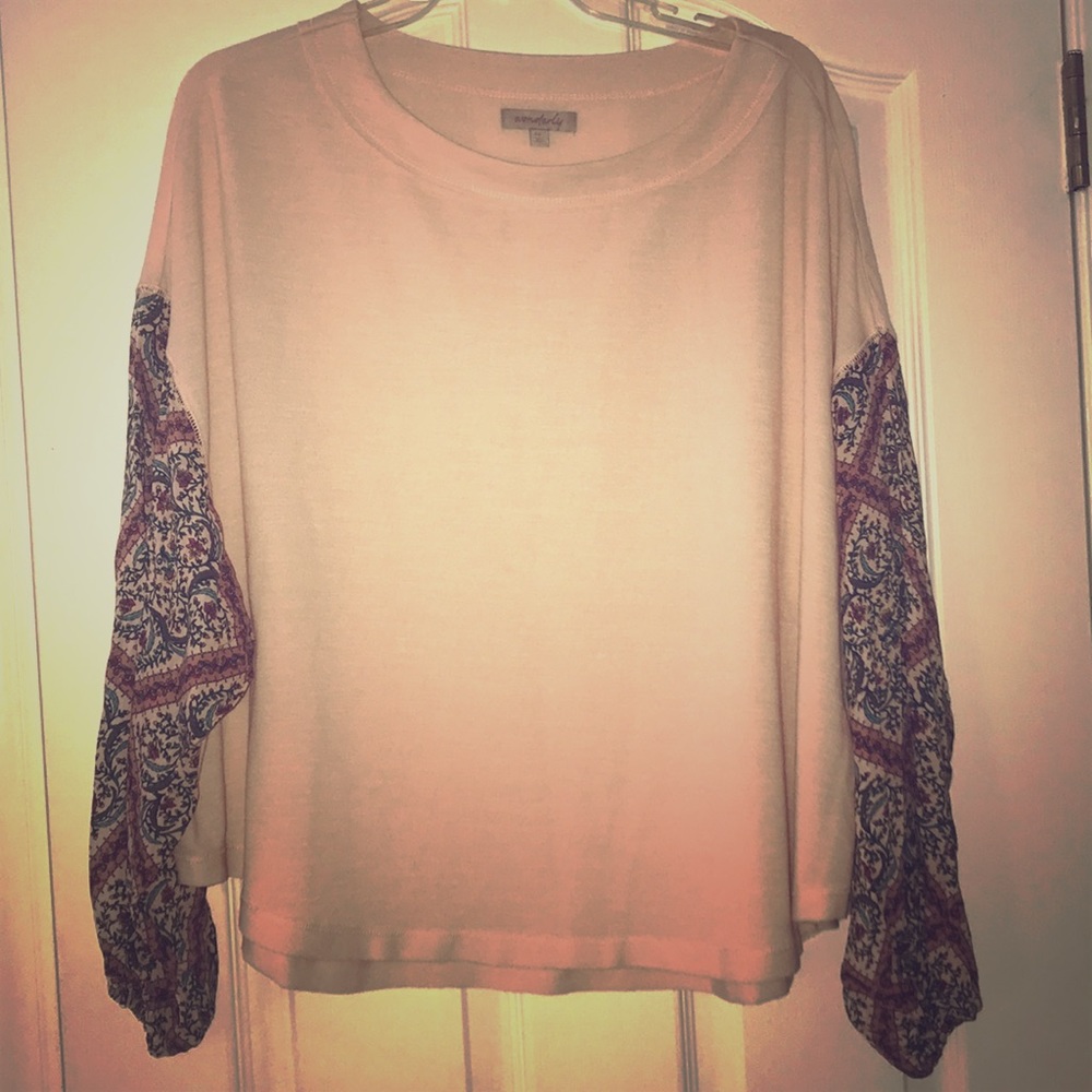 Women’s Wonderly blouse.